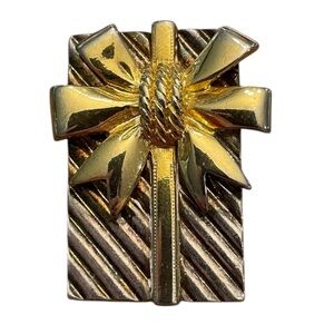 Vintage PD Signed Premier Design Brooch Pin Christmas Present Silver & Gold Tone